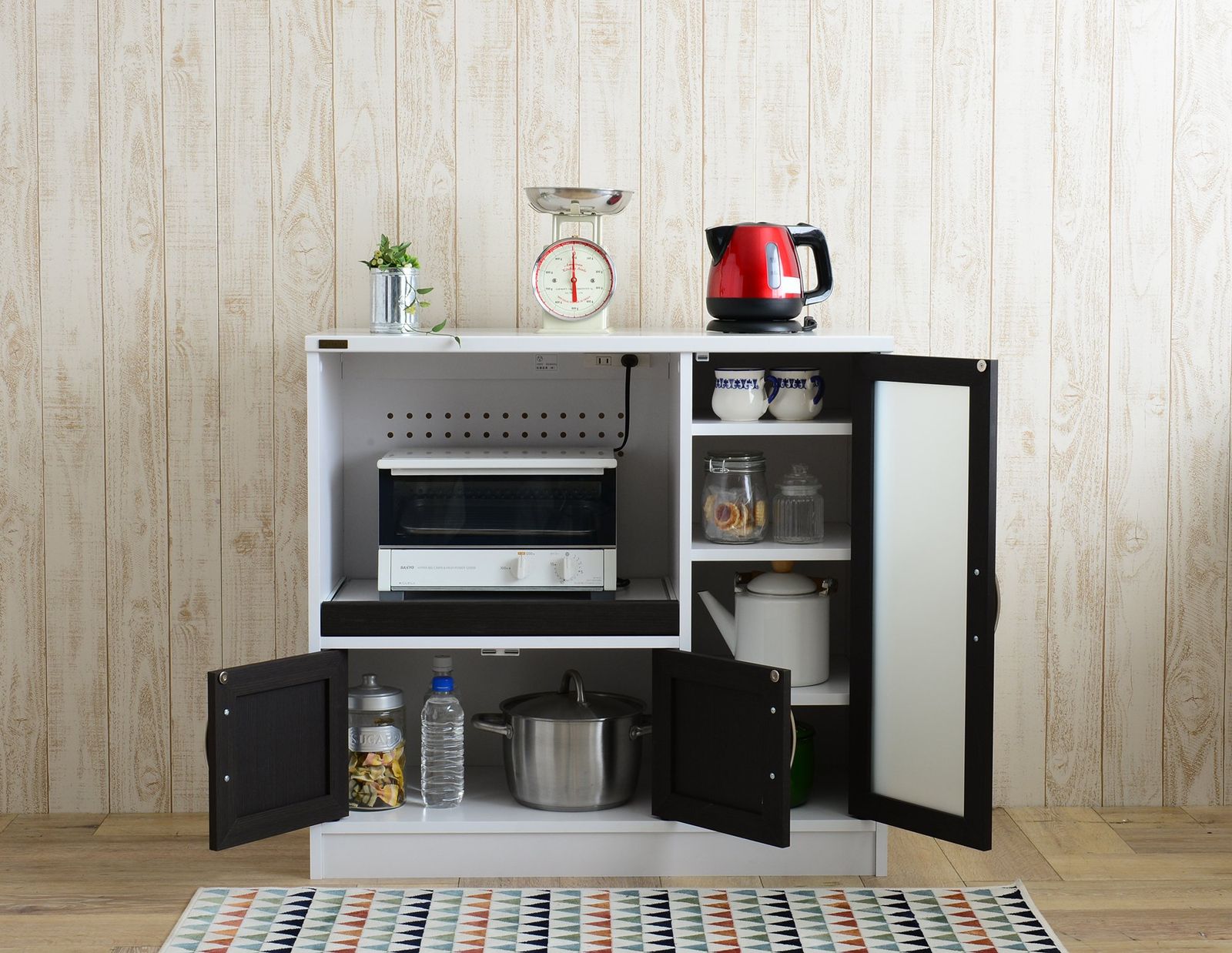 佐藤産業 Cafetira レンジ台 食器棚 幅88cm 奥行40cm 高さ82.5cm ホワイト×ブラウン スライド棚 コンセント付き 可動棚 CTS90-90G NEXPOTALLINN_EU