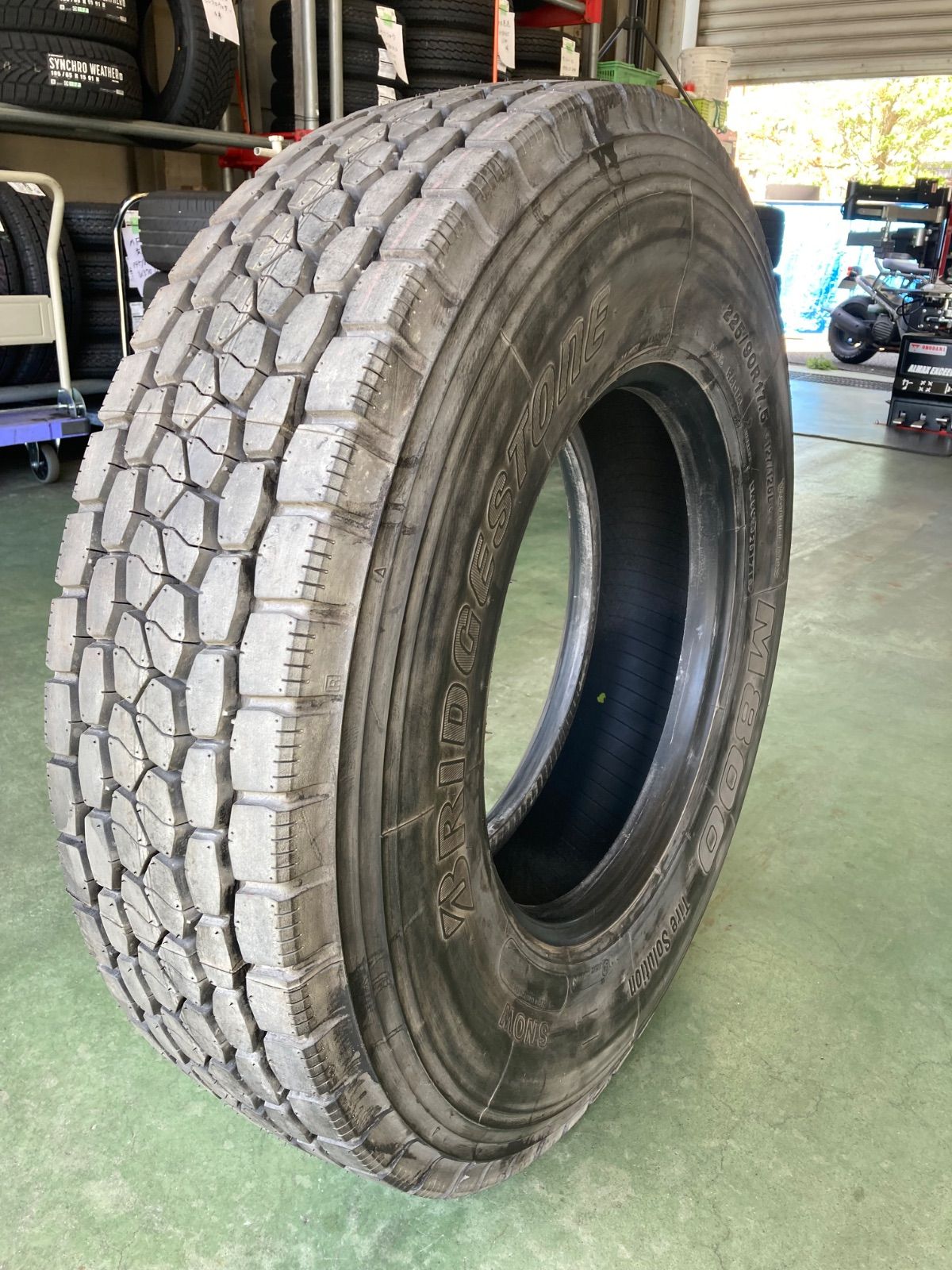 未走行品 225 90R17.5 ブリヂストン ミックスタイヤ １本