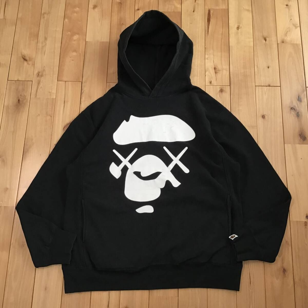 ☆激レア☆ KAWS × BAPE プルオーバー パーカー Lサイズ black a 