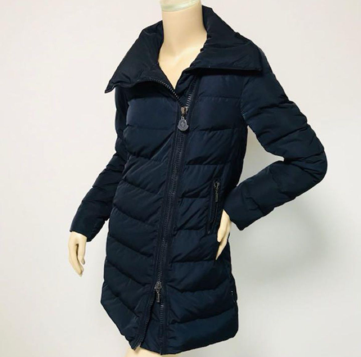 MONCLER☆モンクレール・GERBOIBE レディース アイコンタグ付き