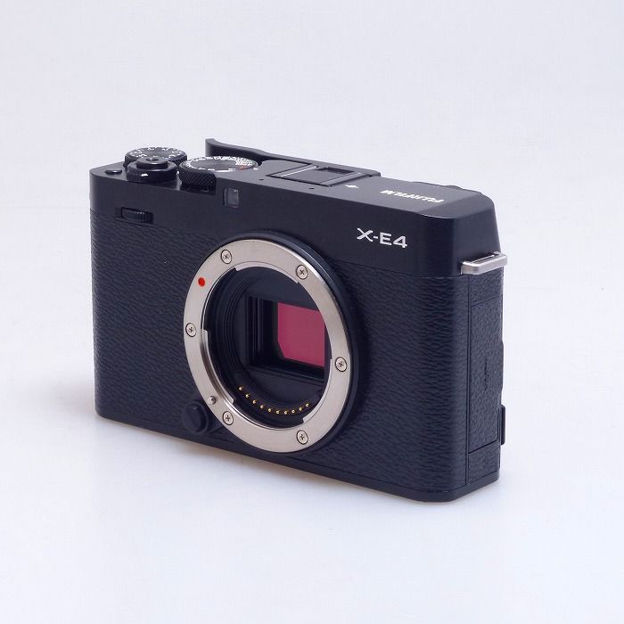 FUJIFILM X-E4