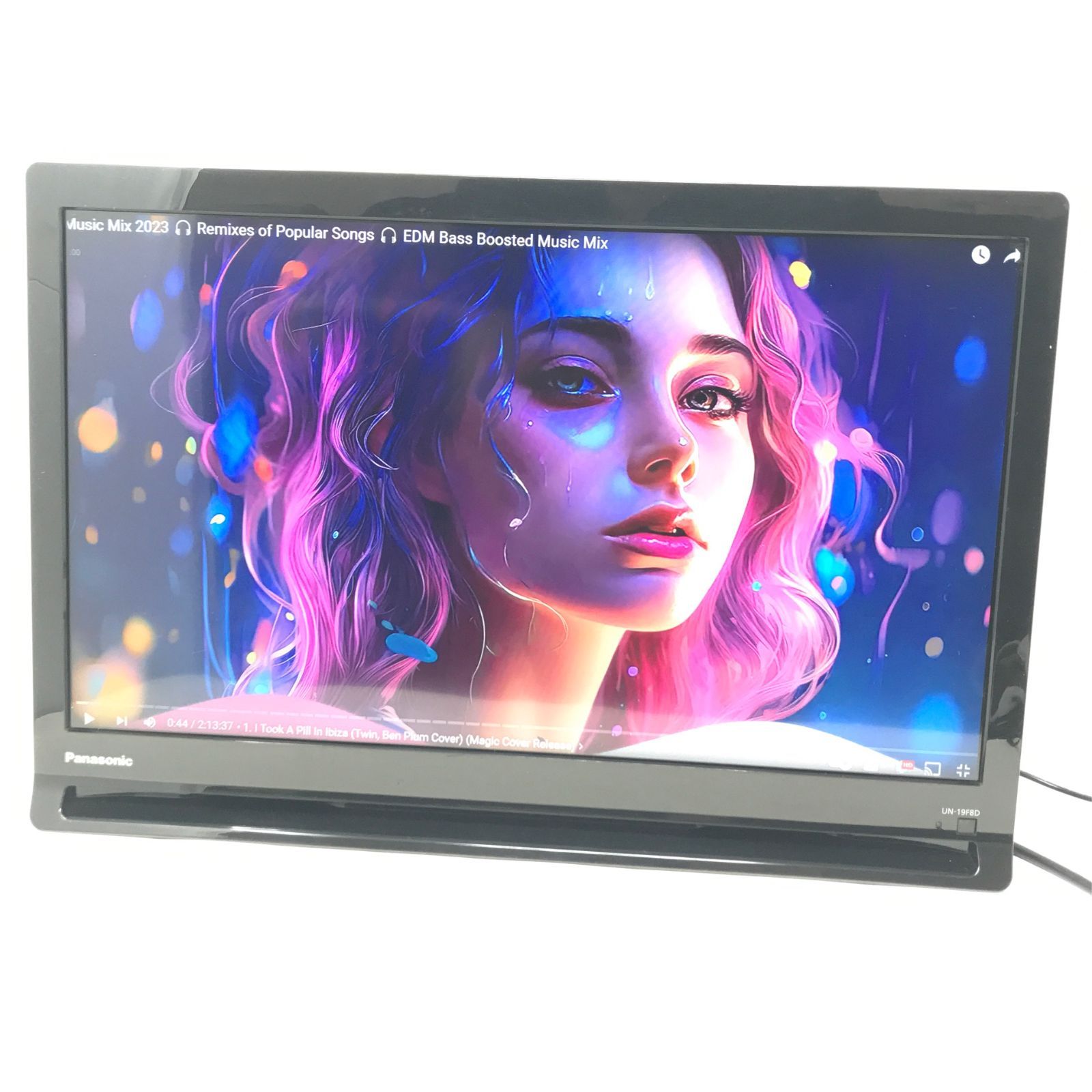 Panasonic プライベート・ビエラ UN-19F8D 19V型 液晶 テレビ (UN-19F8-K テレビ部) / パナソニック - メルカリ