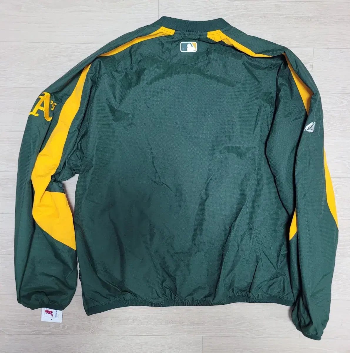 Majestic マジェスティック オークランド 陸上競技 ウォームアップ