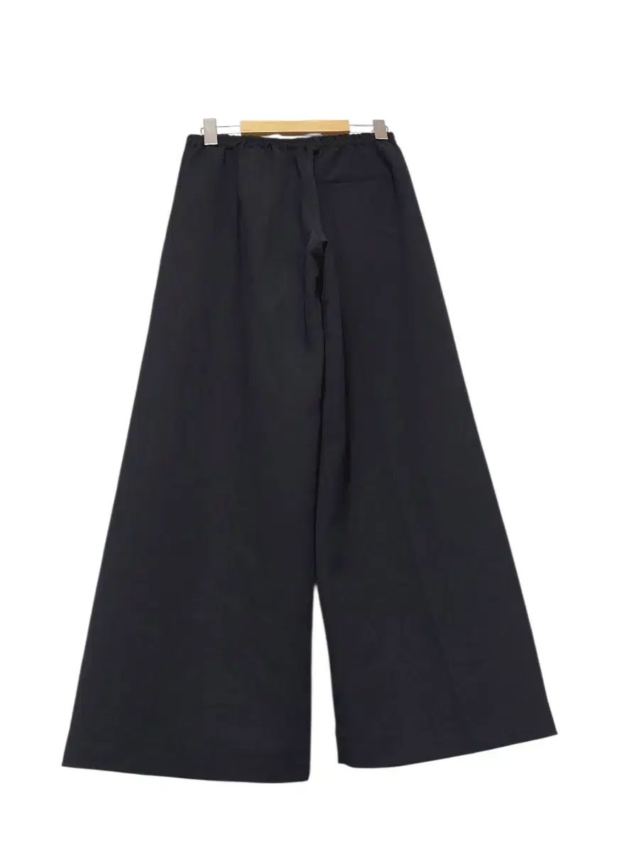 21 今年の製品 the CASHMERE ワイドパンツ 61
