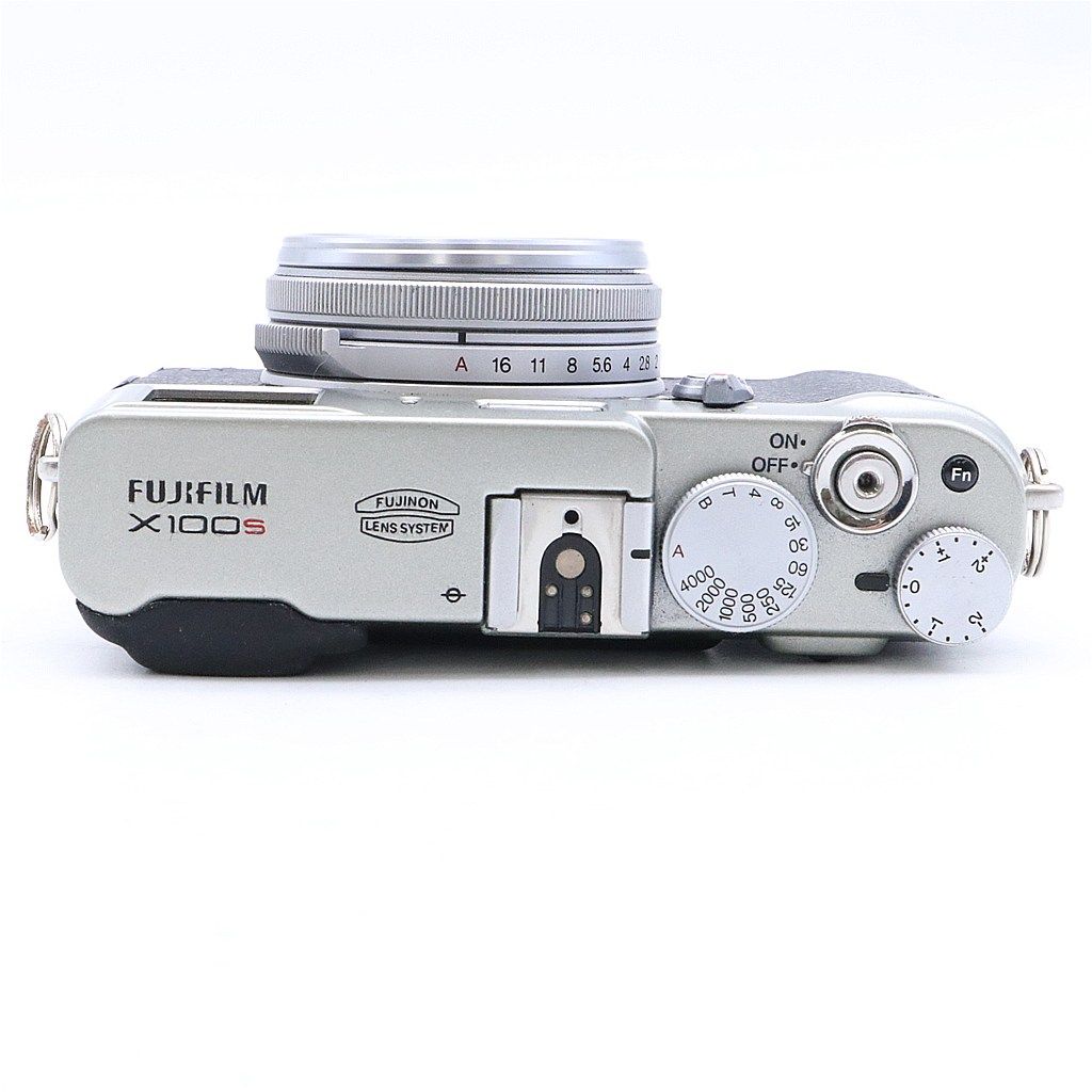 Fujifilm FinePix x100 シルバー デジタルカメラ Amazon | Fujifilm FinePix x100 シルバー デジタルカメラ