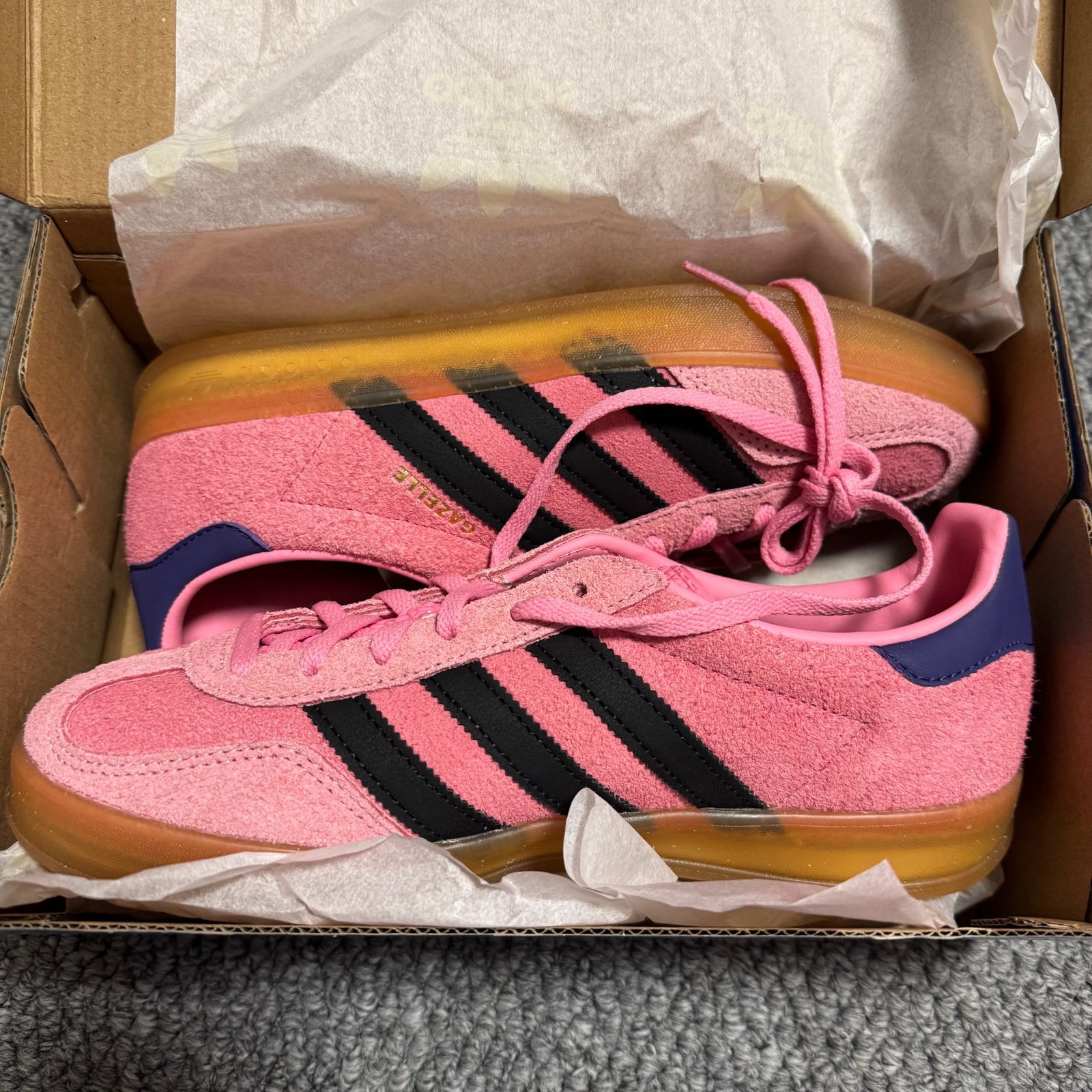 WMNS) アディダス ガゼル インドアシューズ  