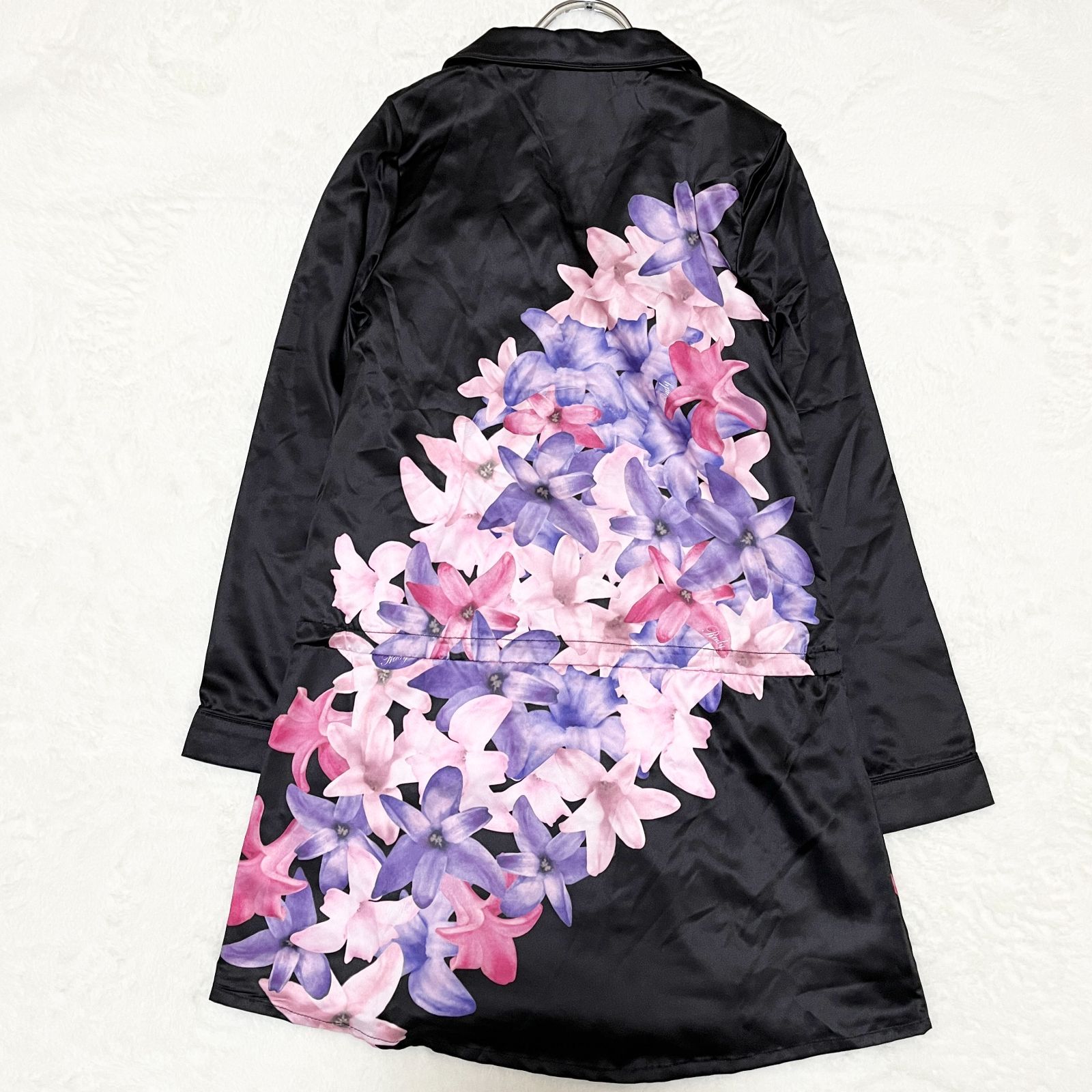 Rady】レディー エレガンスフラワー 花柄 シャツ 黒地 ブラック 彼 