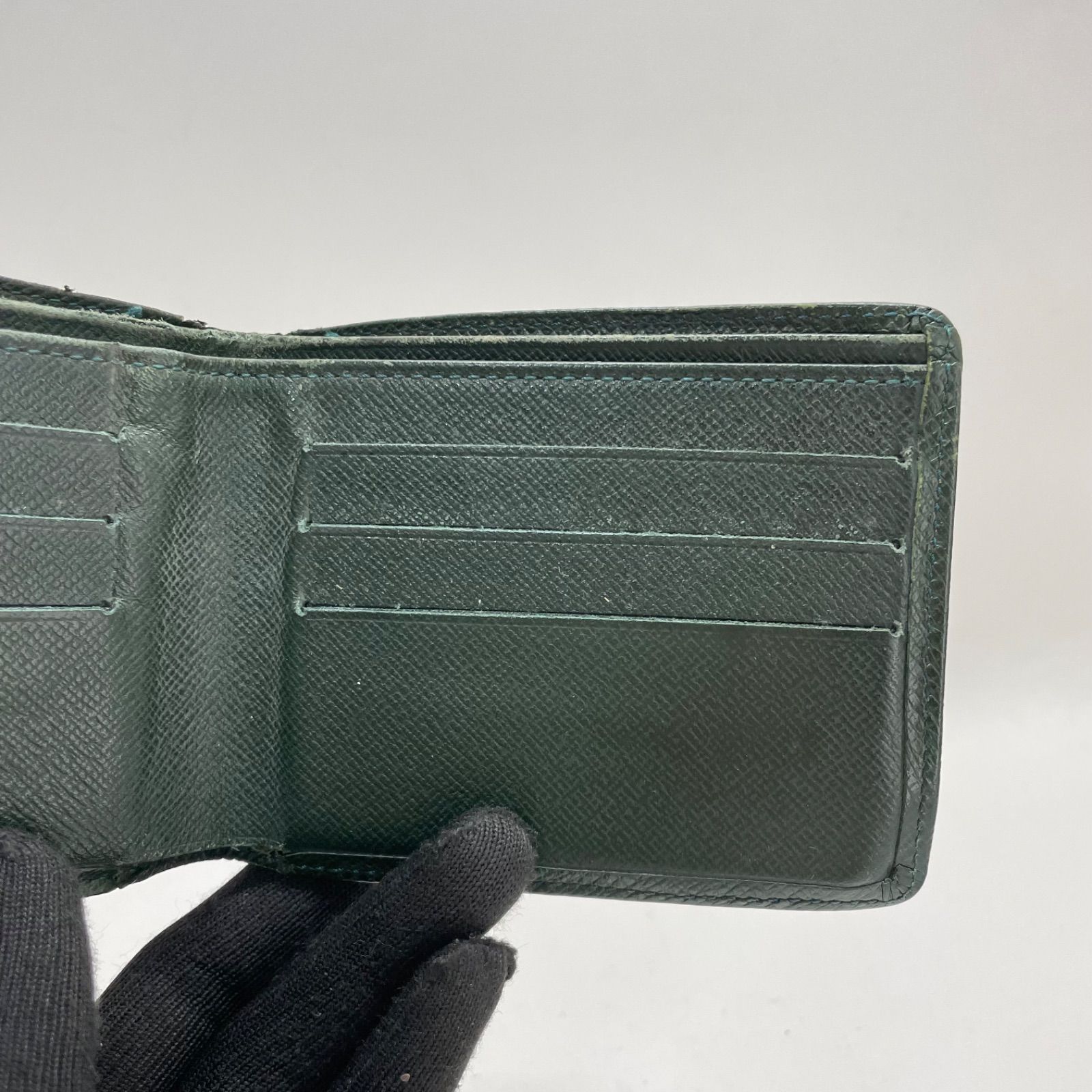 良品　ルイヴィトン　タイガ　ポルトビエ9 カルトクレディ　二つ折り財布 ルイヴィトン タイガ ポルトバルールカルトクレディ 二つ折り 長