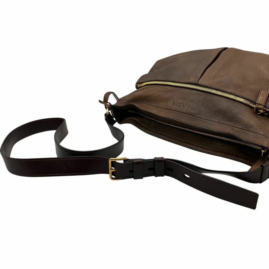 2085 PRADA ショルダーバッグ オールレザー シボ革 ブラウン A4 2085 PRADA ショルダーバッグ オールレザー シボ革 ブラウン A4 Prada
