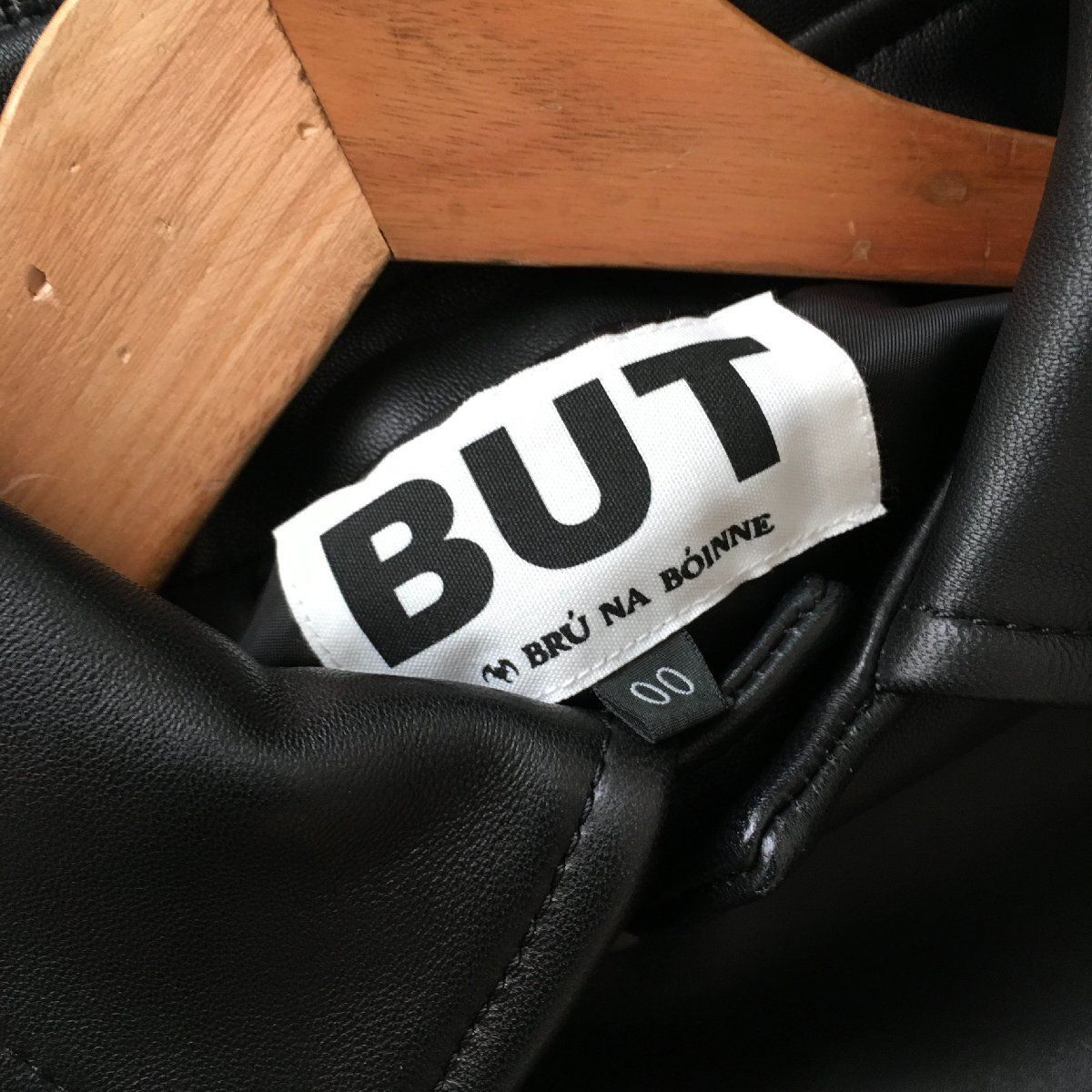 BRU NA BOINNE（ブルーナボイン）　BELA レザー　コーチジャケット BRU NA BOINNEのレザーアイテムやおすすめジャケットなどご紹介