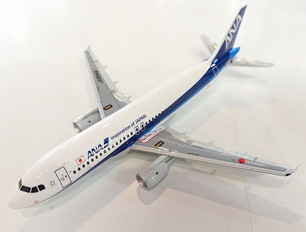 全日空商事1/144 ANA A320 ソリッドモデル 全日空商事 1/400ソリッドモデル パックミン ANA A320 JA8946