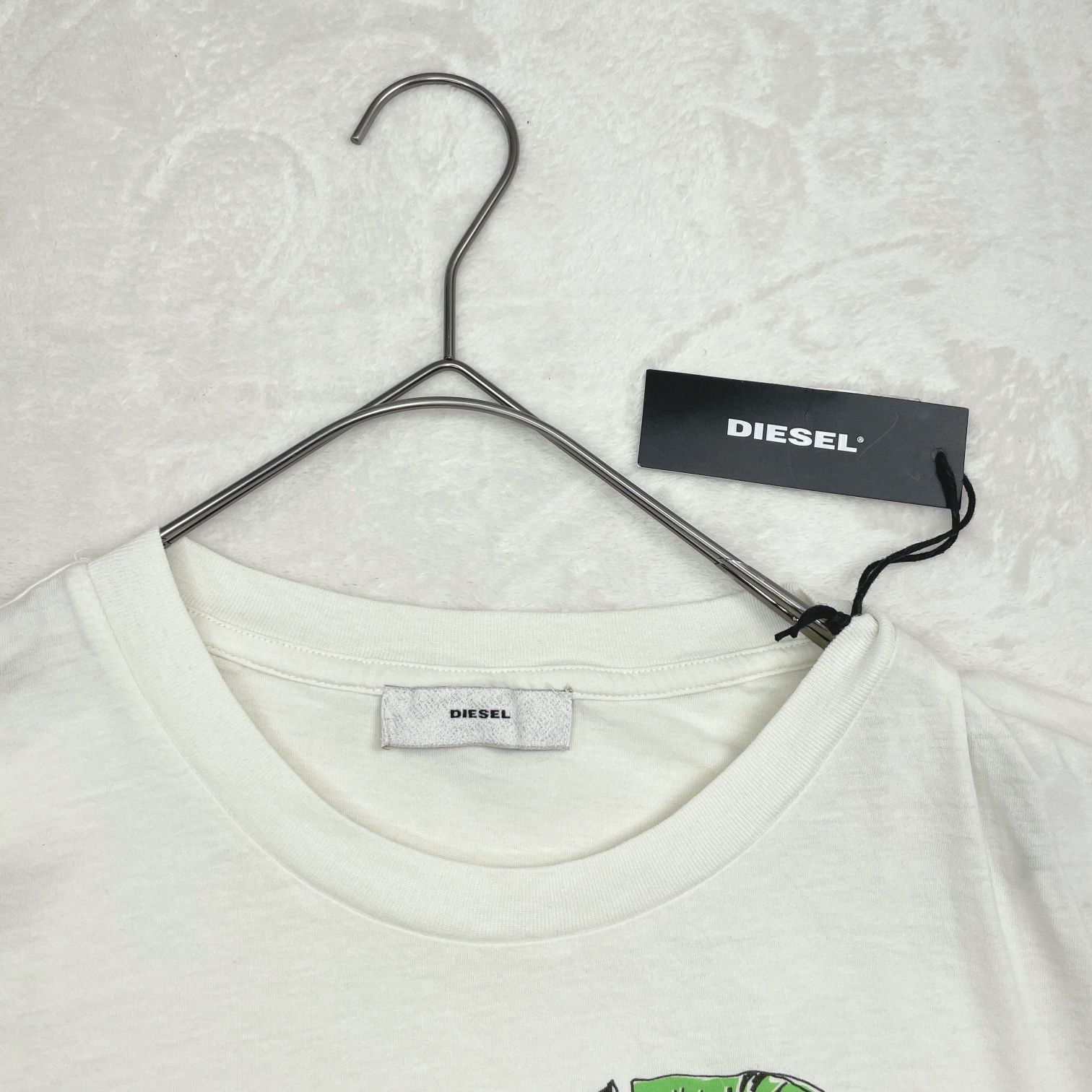 新品】DIESEL（ディーゼル）オウム柄半袖Tシャツ XS - メルカリShops