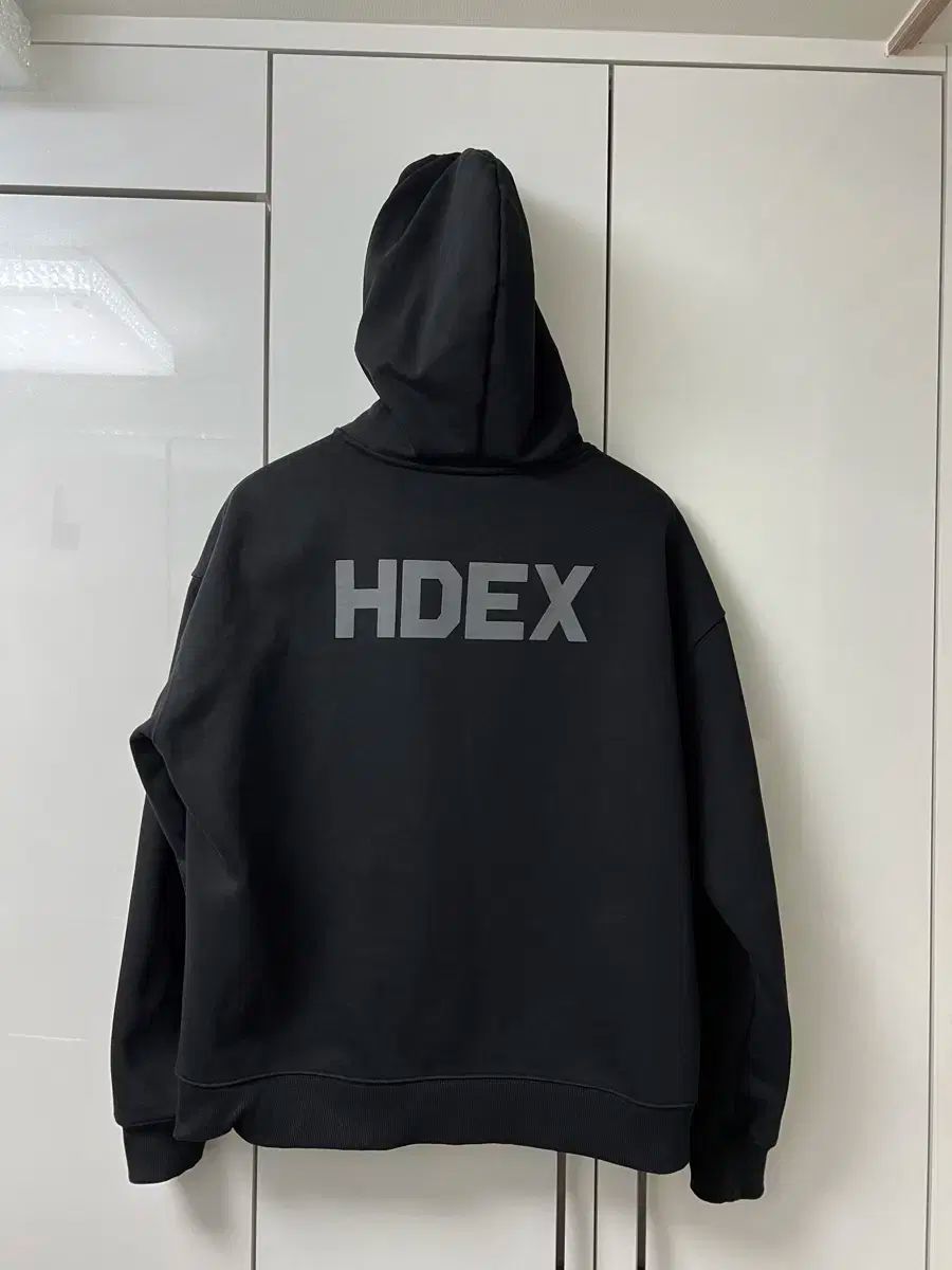 雷市場（ポンジャン）商品韓国直送】 Hdex メイン 後ろロゴ パーカージップアップ (インデックス フード (ジップアップ) - メルカリ