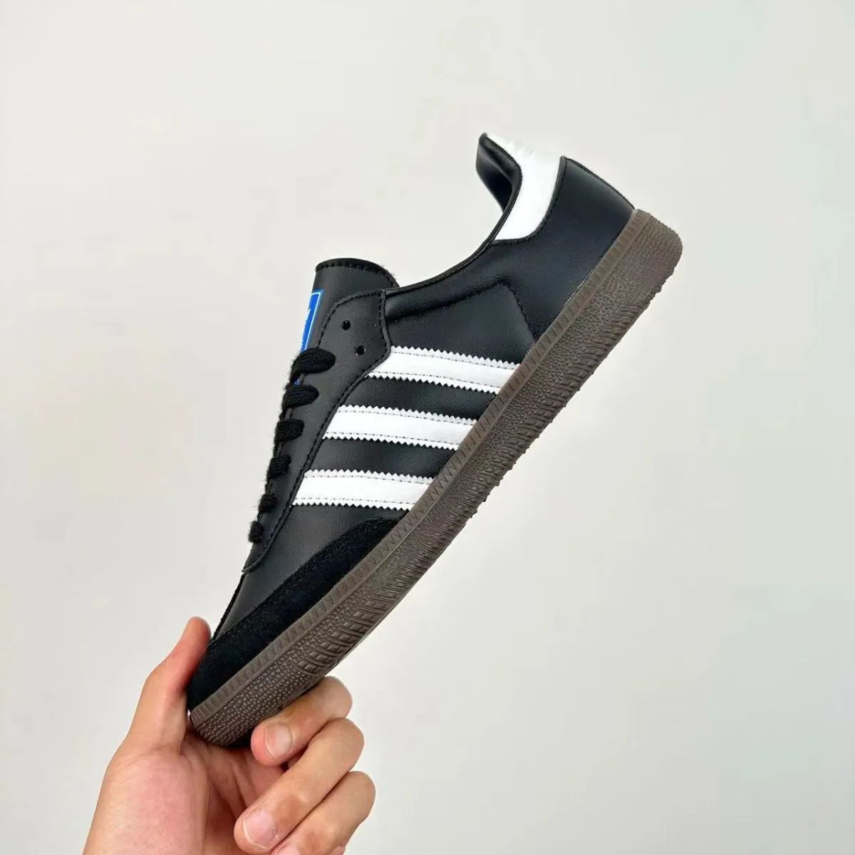 Adidas origingls Samba OG メンズ黒と白のスニーカー