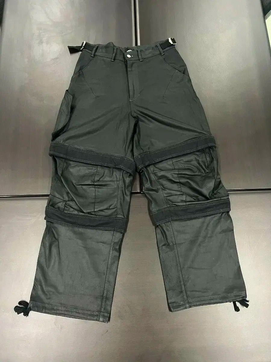 FAR FROM WHAT ファーフロムワット 同等語 レイヤード ワーク パンツ 黒 1