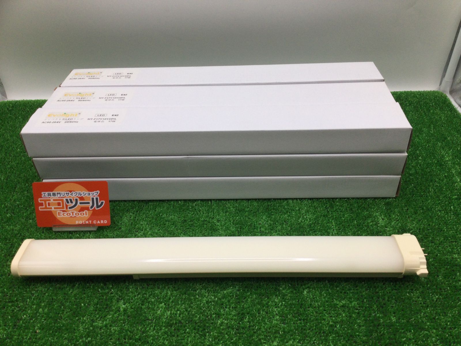 激安！ 新品 マホガニー 円形 保護ガラス付 花柄 彫刻 猫脚 4本足