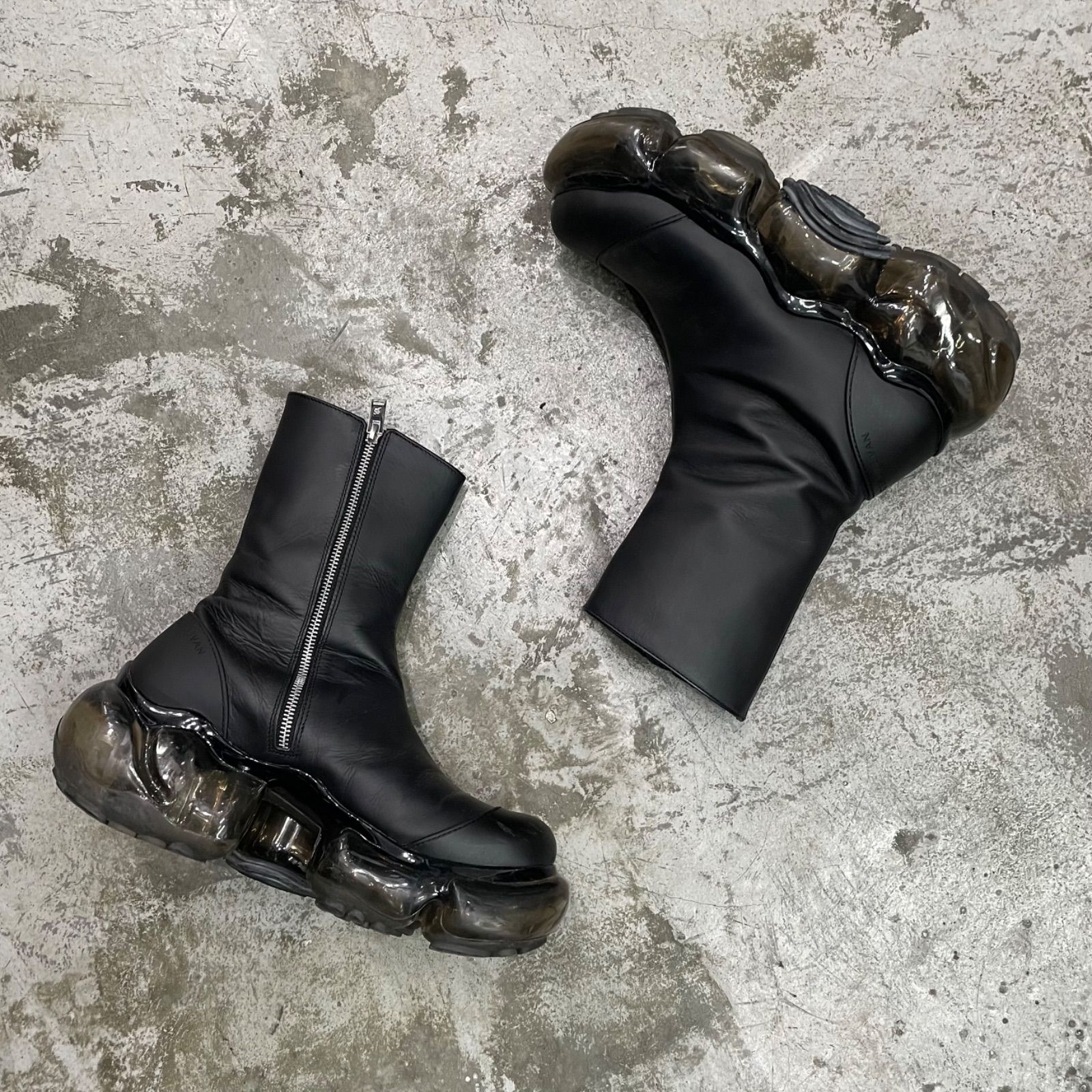 JOHN LAWRENCE SULLIVAN x grounds GROUNDS×JOHN LAWRENCE SULLIVAN