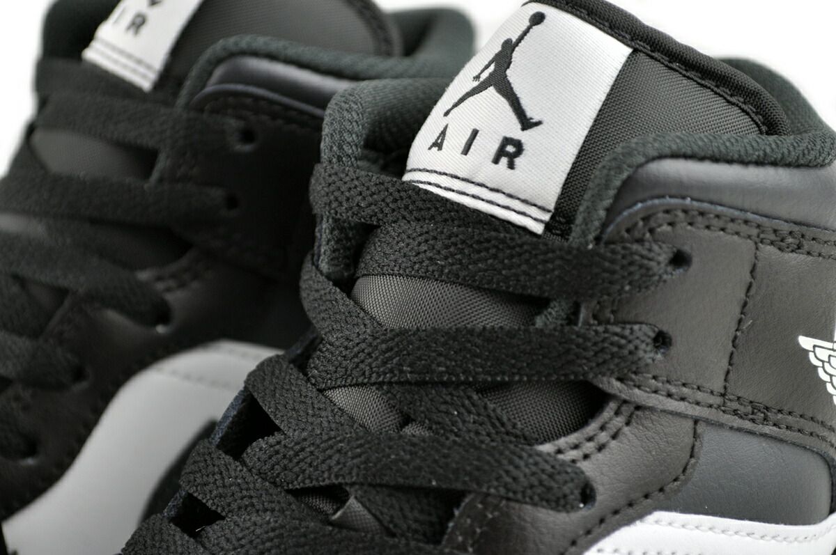 【着用二度のみ！】NIKE エアジョーダン1ミッド 26センチ エア ジョーダン 1 NIKE AIR JORDAN MID ナイキ ミッド メンズ