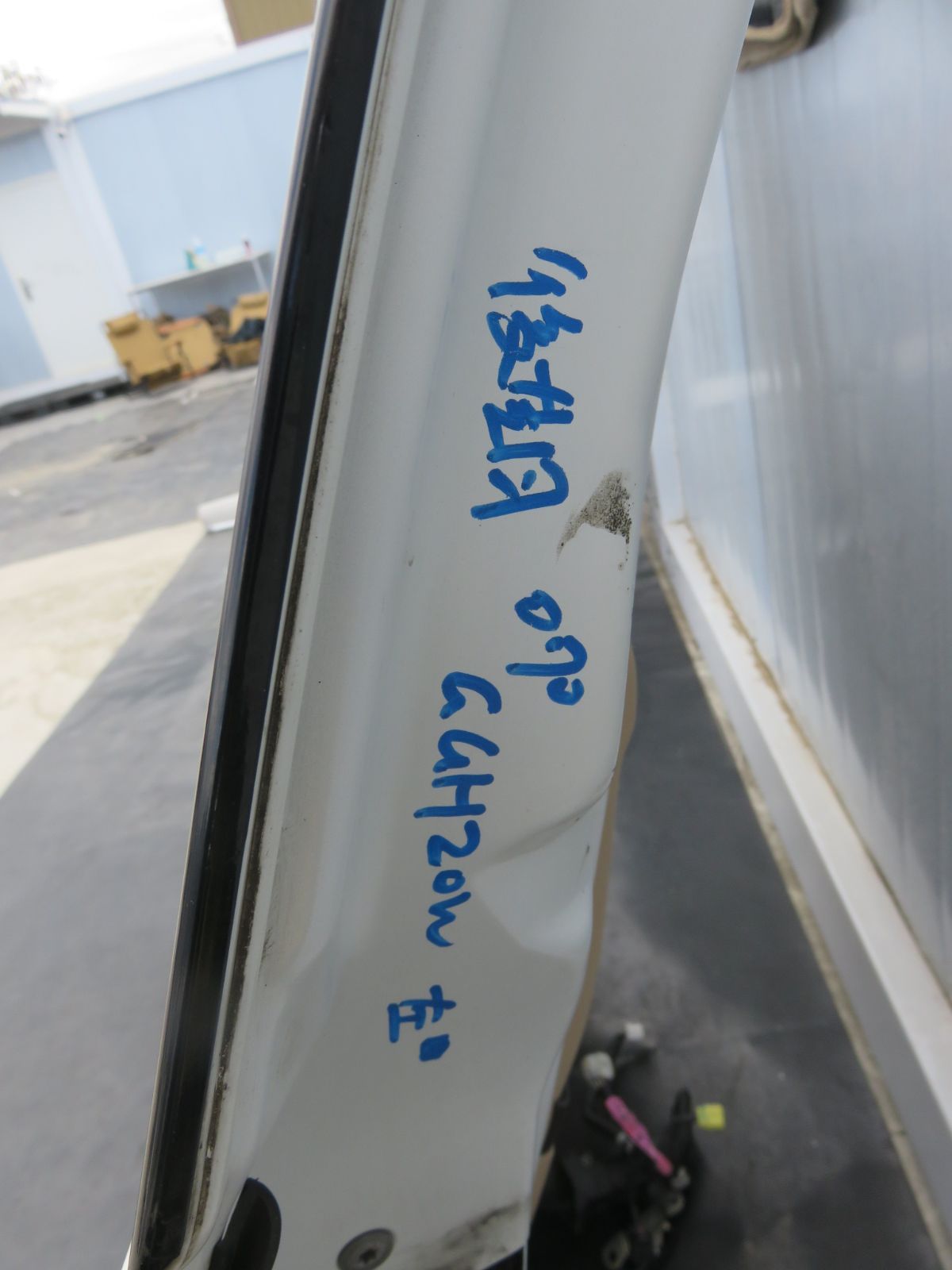 SFC2598 ヴェルファイア ANH20W ANH25W GGH20W GGH25W 後期 純正 左後ドア 左側 パワースライドドア アルファード 白070 ホワイトパール