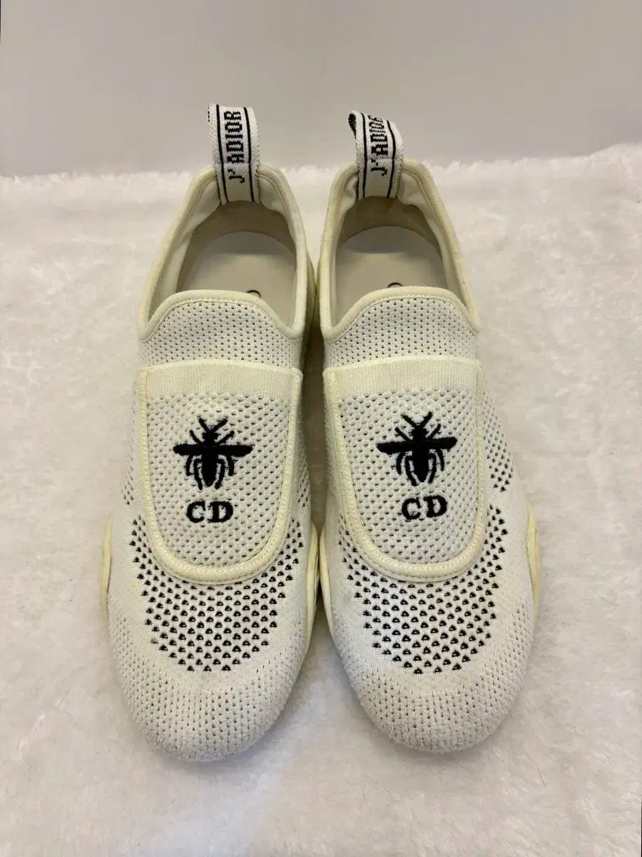 クリスチャン ディオール ジョイ スニーカー 白 37 240