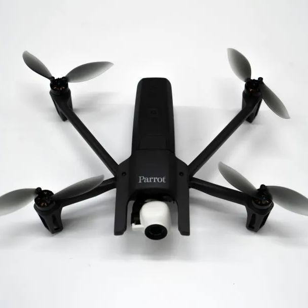 【美品】Parrot ANAFI ドローン ウルトラコンパクト 4KHDR Amazon.co.jp: 【国内正規品】 Parrot ANAFI ドローン ウルトラ