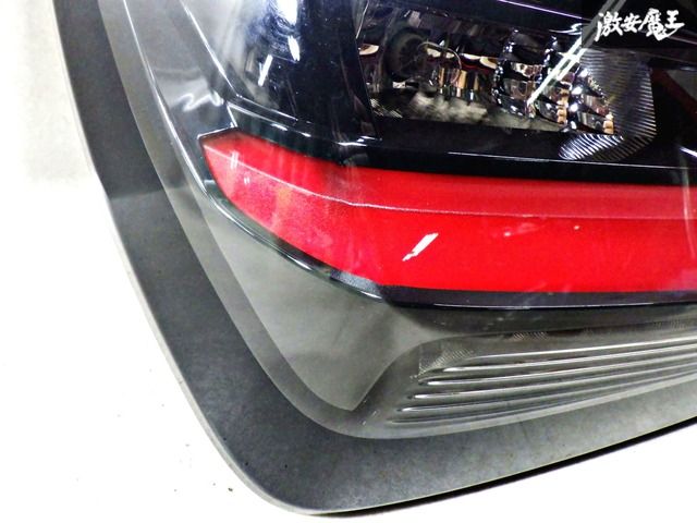 スズキ純正　左右セット　スイフト　テールライト　STANLEY W7062 スズキ純正 スイフト テールライト STANLEY W7062 スズキ純正 スイフト