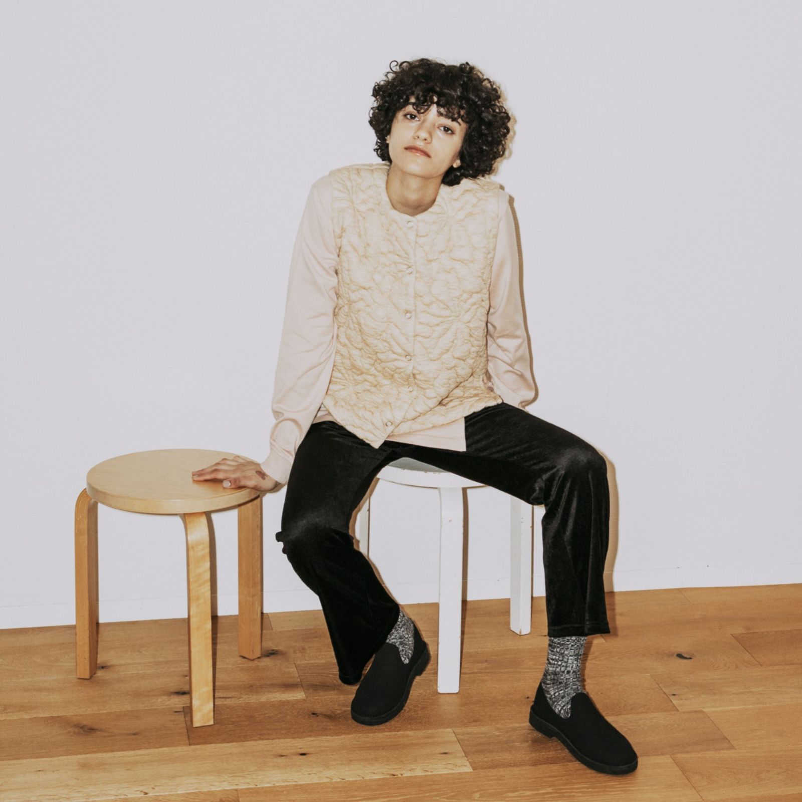 MEYAME メヤメ FLOWER QUILTING VEST LIGHT BEIGE フラワー