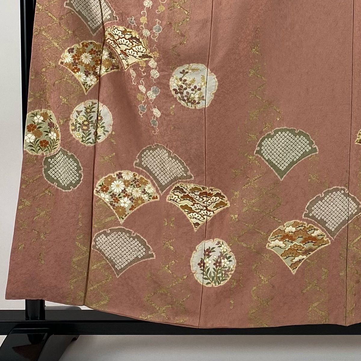 訪問着 身丈158.5cm 裄丈62cm S 袷 TOKI志すい 落款 雪輪 草花 金糸 金彩 ピンク 正絹 秀品