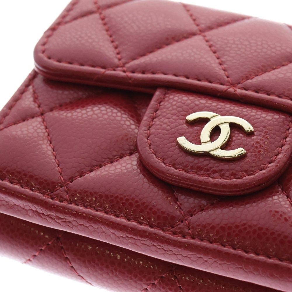 CHANEL キャビアスキン　コンパクトウォレット　　　2022年春コレクション CHANEL (シャネル) キャビアスキン マトラッセ コンパクト