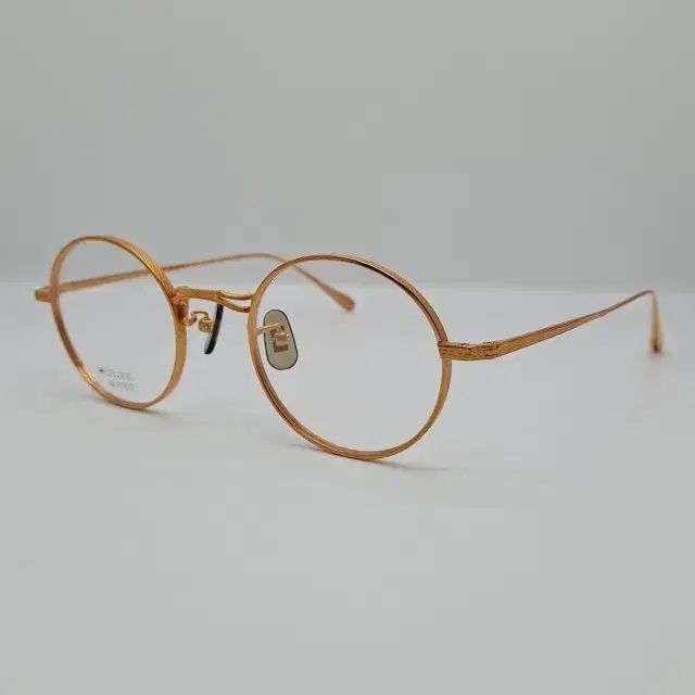 C-6 チタンメガネフレーム