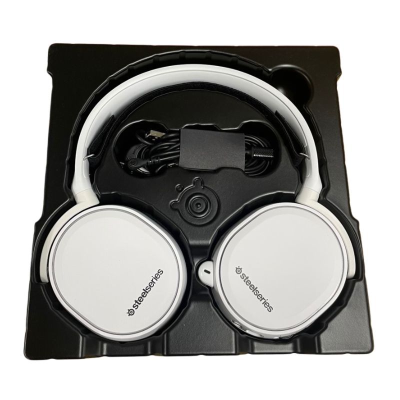 (新品未開封) SteelSeries Arctis 5 61507 Amazon.co.jp: SteelSeries ゲーミングヘッドセット マイク付き 有線
