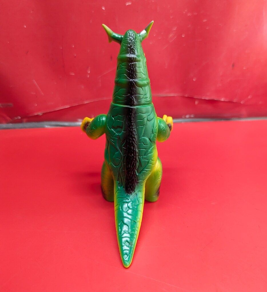 ブルマァクのミドル怪獣コレクション　エレキング ブルマァク ミドル怪獣コレクション エレキング