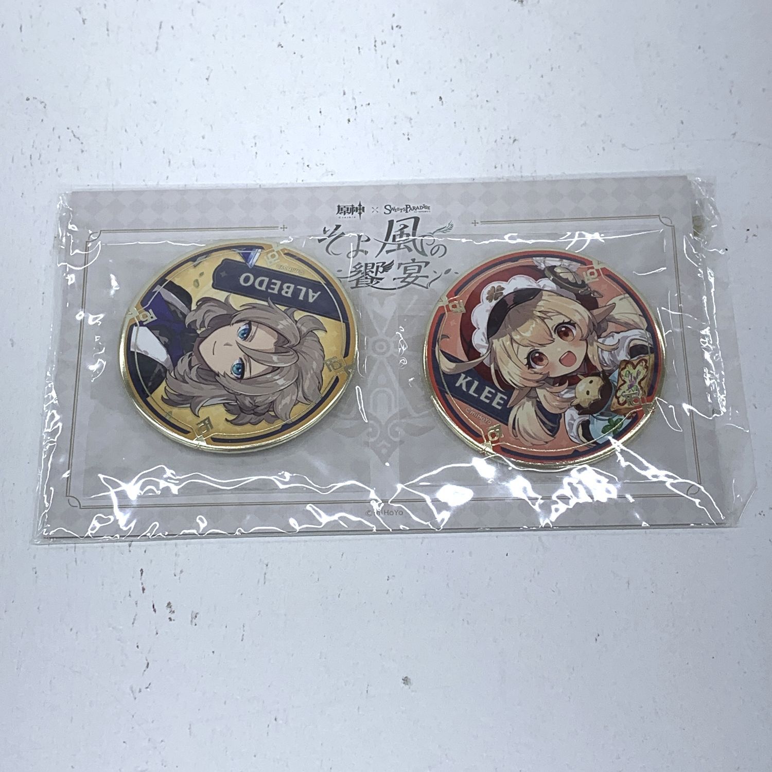 原神 スイパラコラボ 缶バッジ アルベド＆クレー - メルカリ