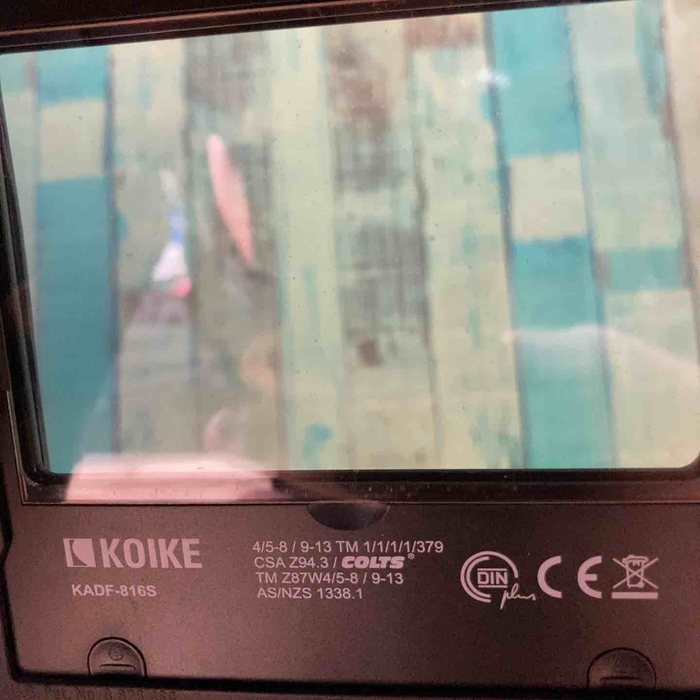 自動遮光溶接面