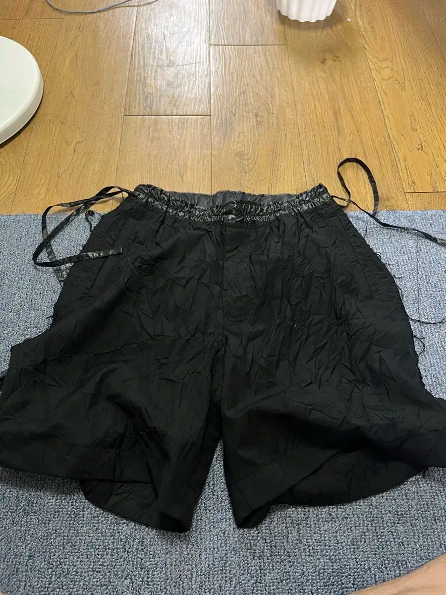 UNAFFECTED ダメージ フリンジ ショーツ ハーフパンツ