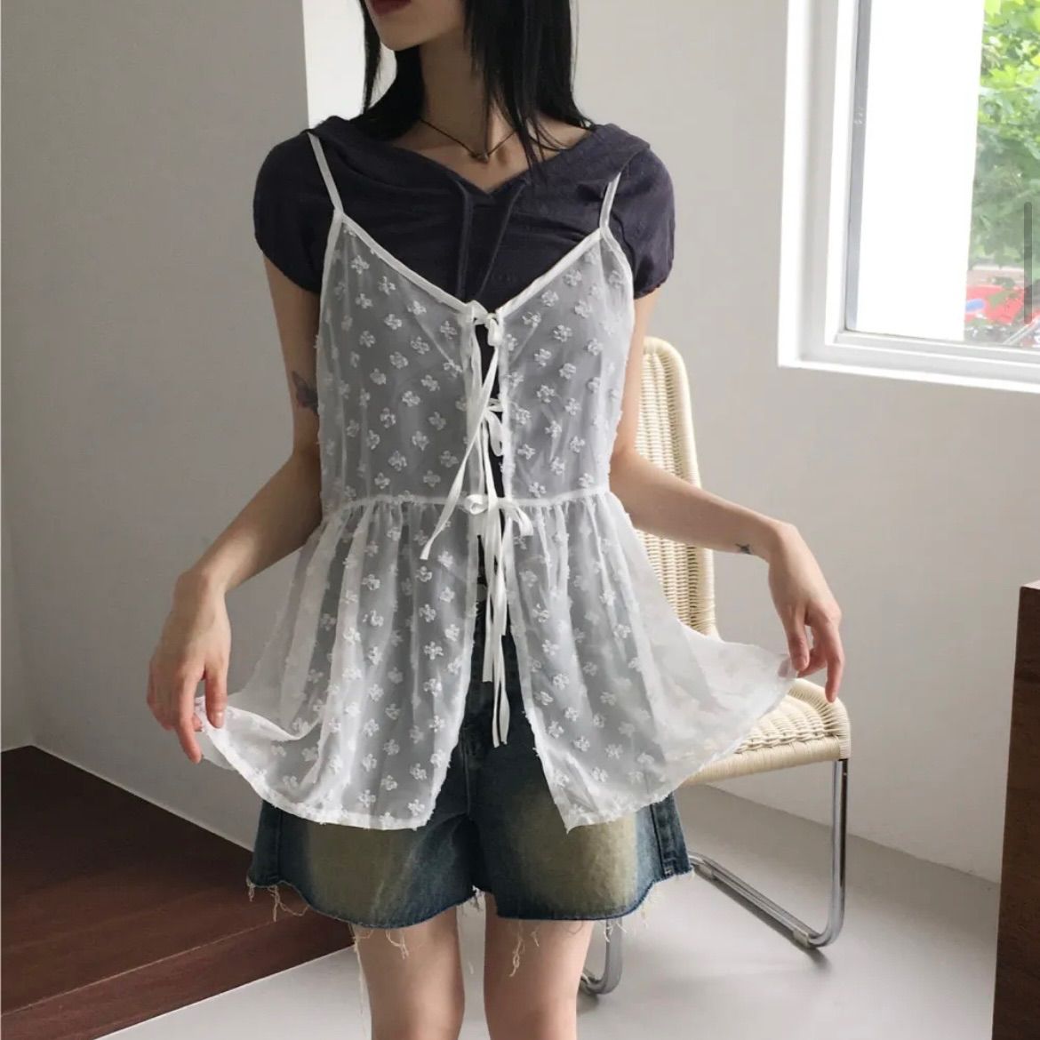 花柄刺繍 シースルーキャミソール ブラック 花柄刺繍 シースルーキャミソール ブラック