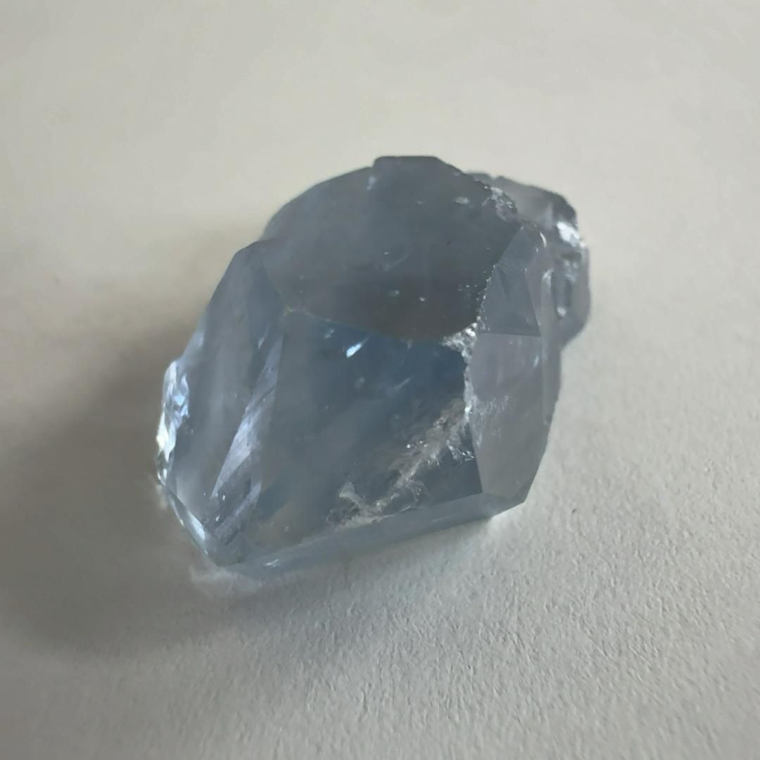 52 天然化石 E31357】 結晶 マダガスカル産 セレスタイン 天青石