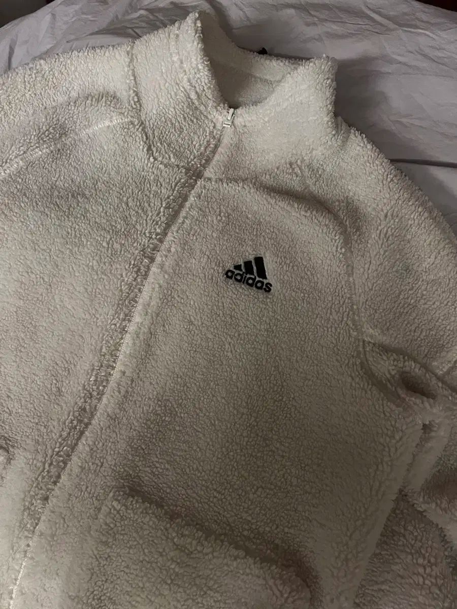 adidas(アディダス) フリース L サイズ