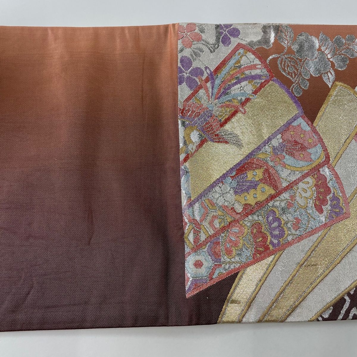 袋帯 高級 変わり織 すくい織 金糸 金ベージュ 流水 絹 新古品 kp1722 袋帯 京都 西陣 金糸 金 ベージュ 丸文 草花 縞 古典柄 中古 kp1923