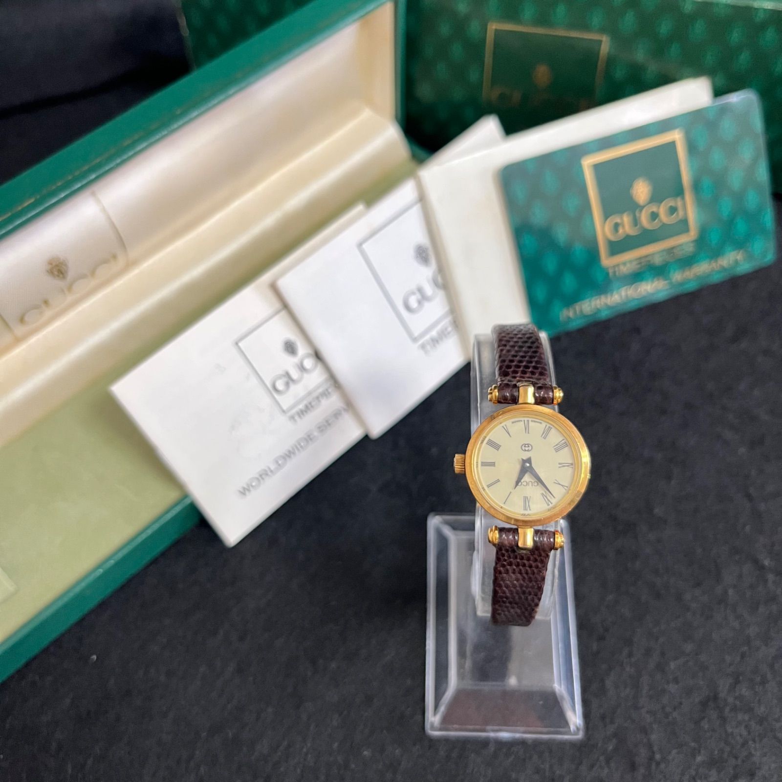 R 箱 ギャランティ付き グッチ シェリーライン クォーツ QZ アイボリー文字盤 レディース腕時計 オールドグッチ GUCCI GQ2000l-L R2510106