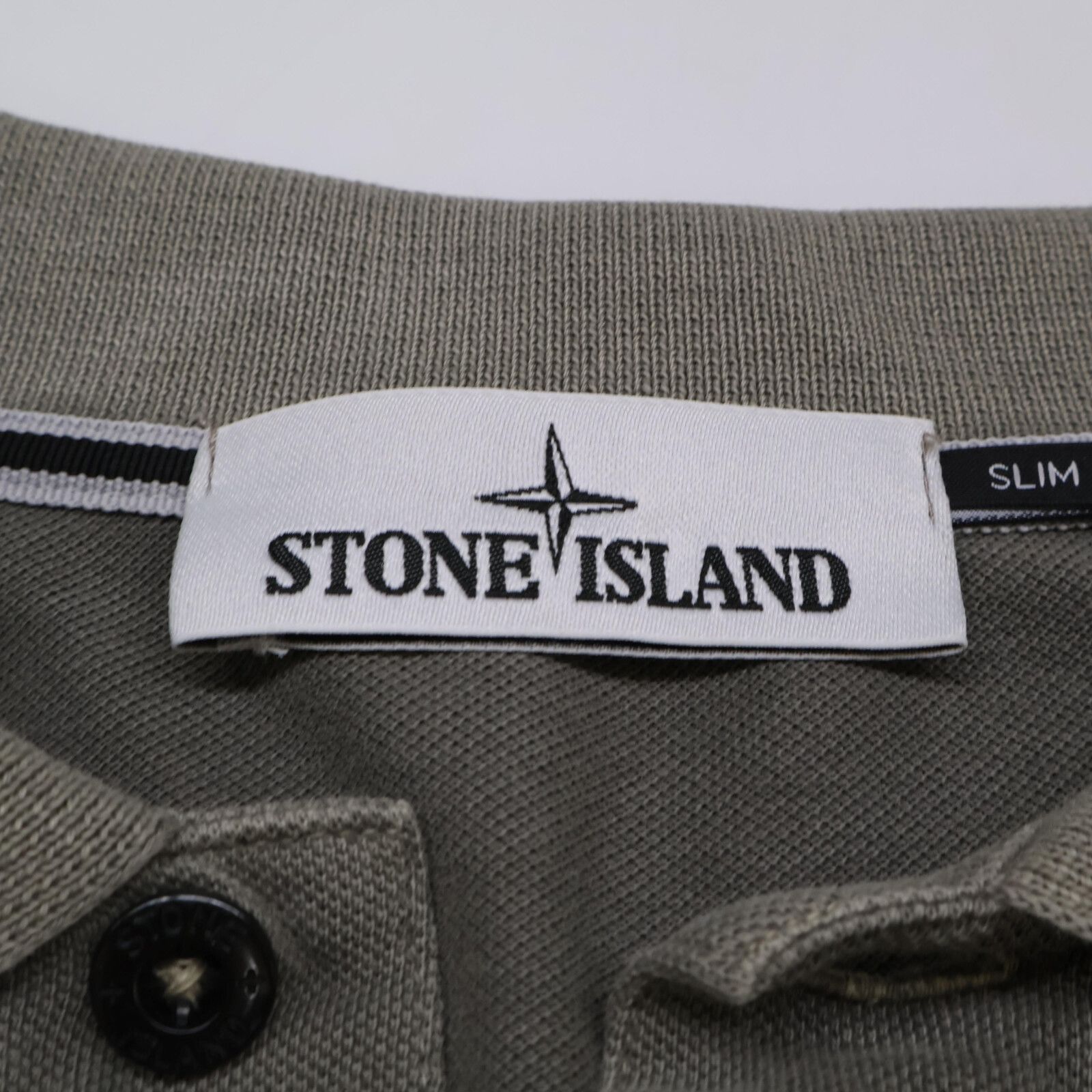 A555【即完売モデル】ストーンアイランド　刺繍ロゴ　ポロシャツ　スリムフィット STONE ISLAND ストーンアイランド 621522S67 ロゴ刺繍 スリム