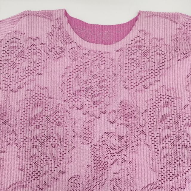 レディースM 美品 イッセイミヤケ プリーツ 長袖カットソー ピンクベージュ ISSEY MIYAKE - 良品 97ss ISSEY MIYAKE イッセイミヤケ サテン