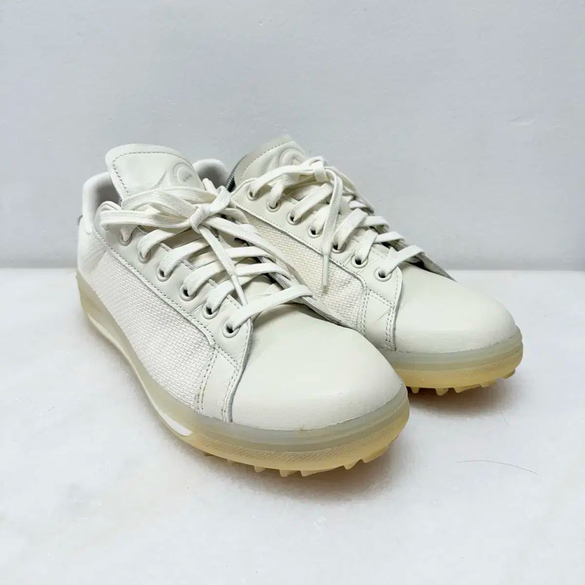 280 アディダス ゴルフシューズ ゴー トゥ スパイクレス