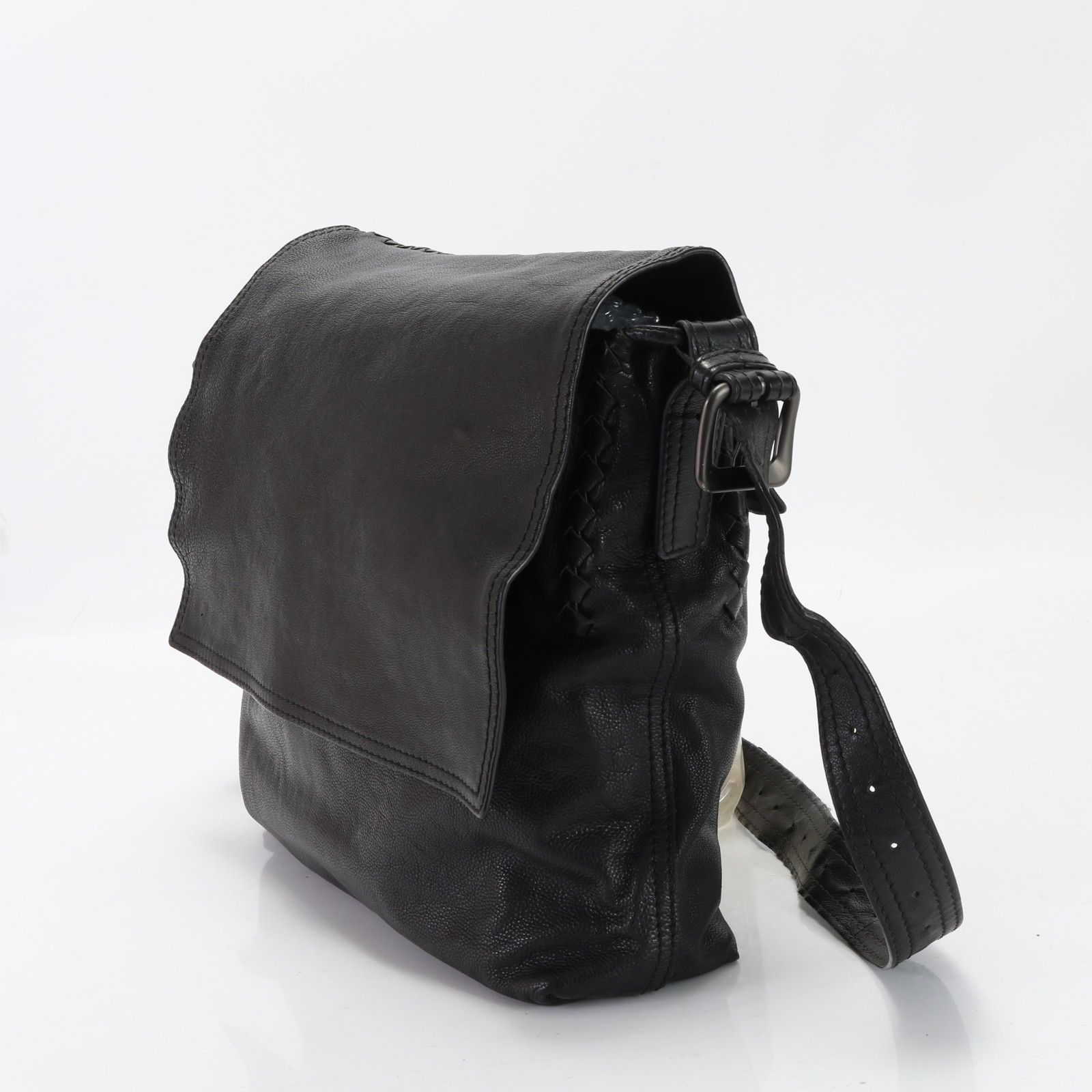 ボッテガヴェネタ イントレチャート レザー ショルダーバッグ 斜め掛け  