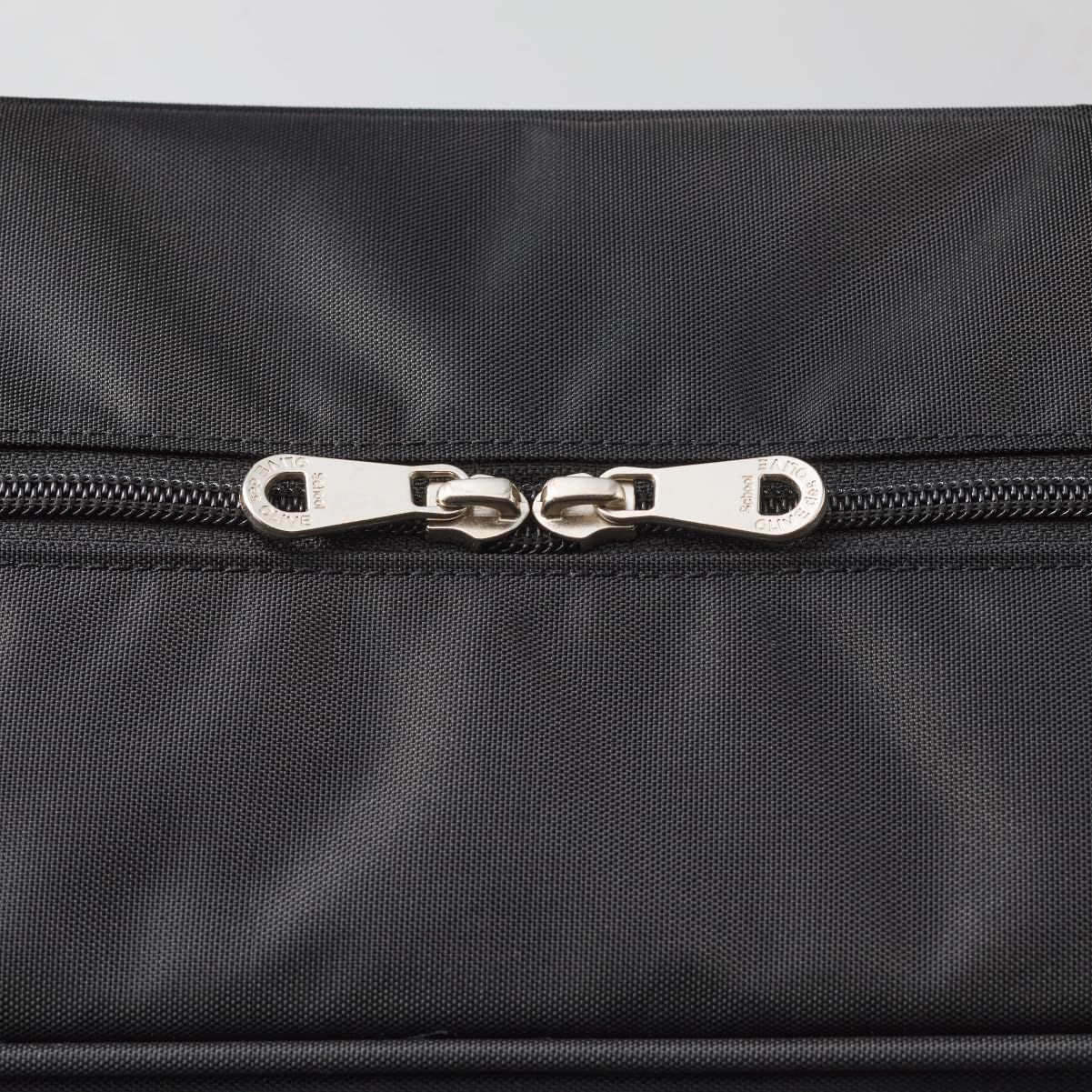 クラウン刺繍 ナイロンスクールバッグ