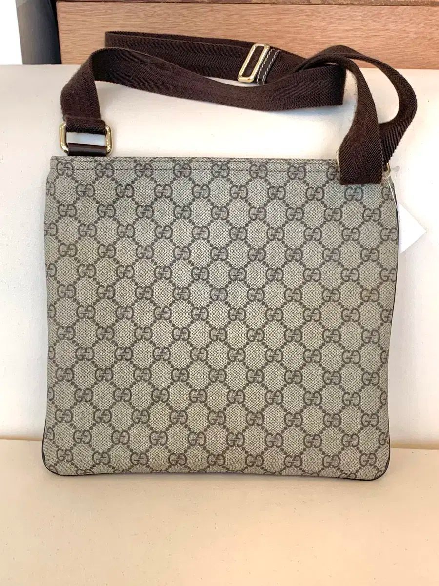 ♠ GUCCI