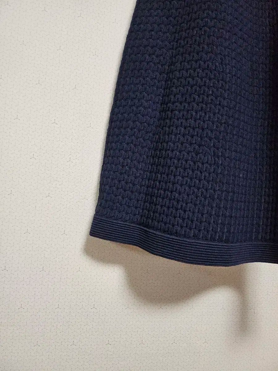 【美品】RED VALENTINO ひざ丈 ニットワンピース 切替 半袖 S レッドヴァレンティノ RED VALENTINO 黒 半袖ニットワンピース