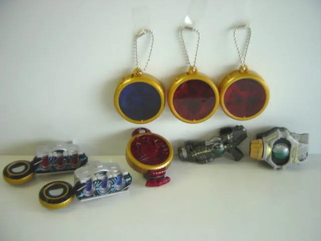 一部ダイキャスト製コアメダルスイング全16種フルコンプ合計20枚セット 一部ダイキャスト製コアメダルスイング全16種フルコンプ合計20枚セット