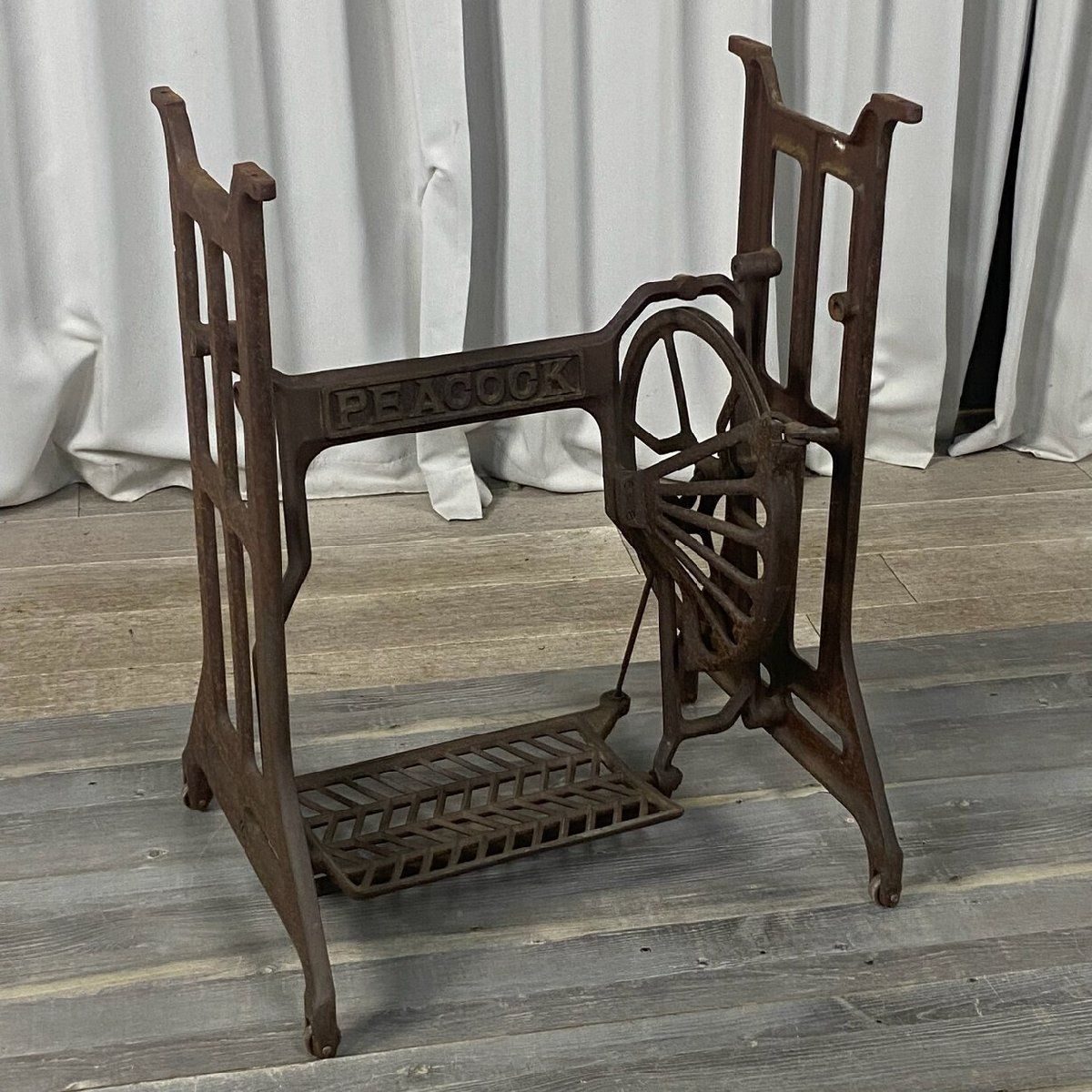 2796 PEACOOK ミシン 鉄脚 台 レトロ ヴィンテージ |神奈川県秦野市|A2