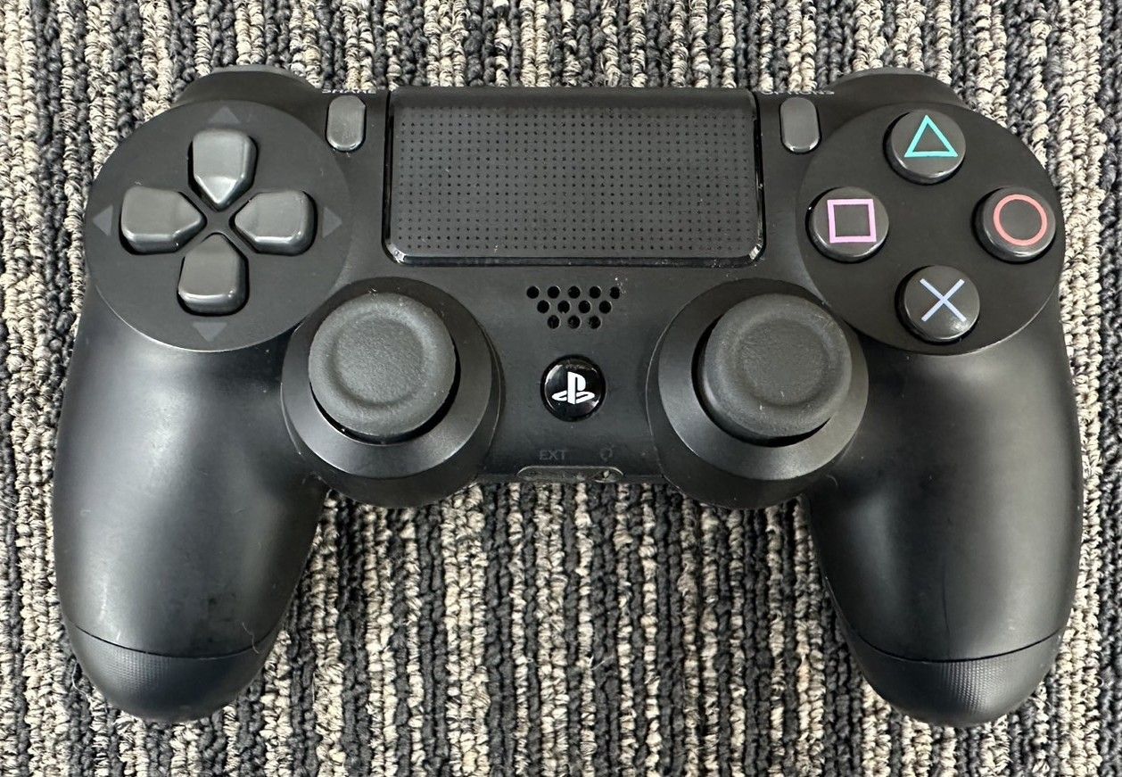 中古品】SONY ソニー PS4 Pro CUH-7100B 1TB PS4ソフトセット